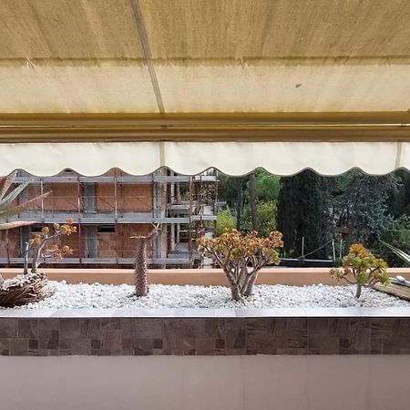 Ampio Monolocale Con Terrazzo - A 2 Passi Dal Mare Appartement Latte Buitenkant foto