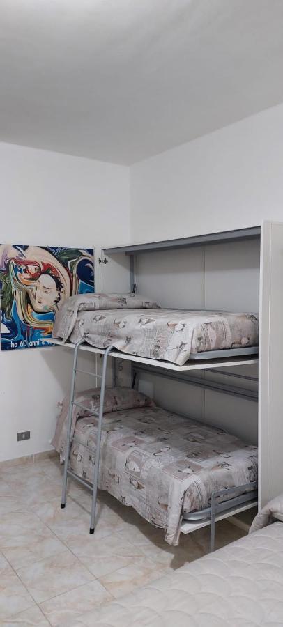 Ampio Monolocale Con Terrazzo - A 2 Passi Dal Mare Appartement Latte Buitenkant foto