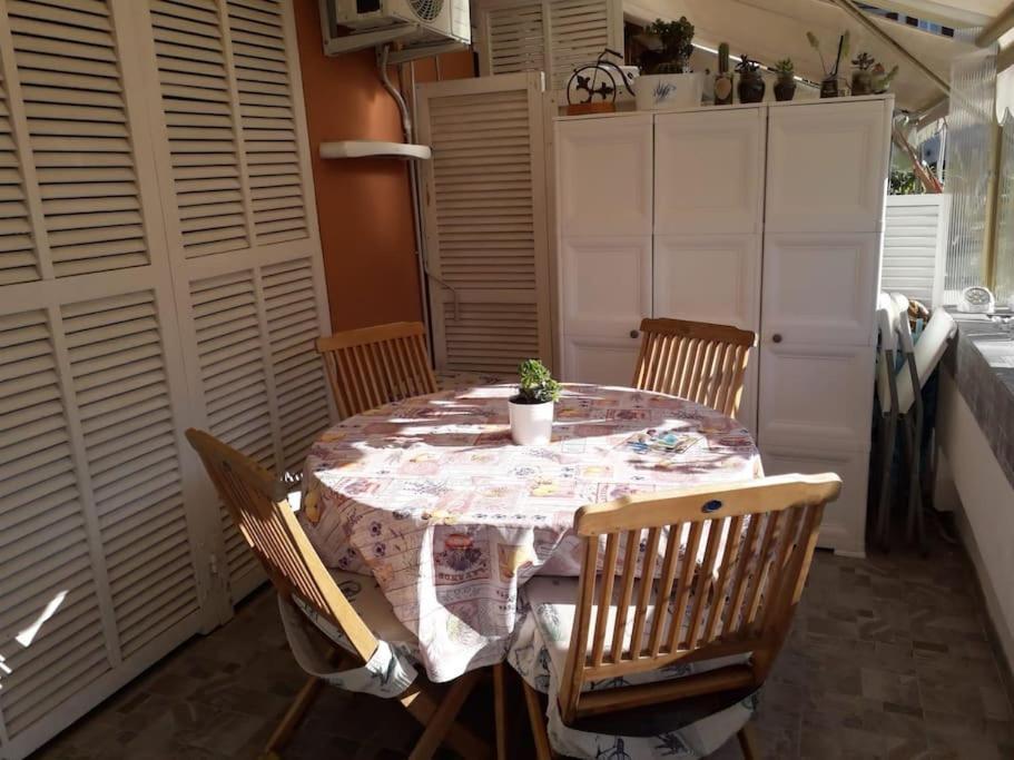 Ampio Monolocale Con Terrazzo - A 2 Passi Dal Mare Appartement Latte Buitenkant foto