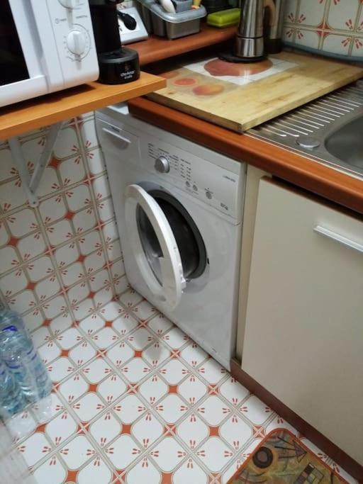 Ampio Monolocale Con Terrazzo - A 2 Passi Dal Mare Appartement Latte Buitenkant foto